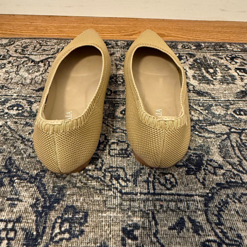 VIVIAIA Women’s 35.5 Pointed-Toe Ballet Flats Slip On Aria Almond Beige Neutral - Picture 4 of 7